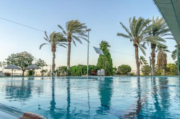 כפר נופש קלי"ה ים המלח Hotel Kalia Luaran gambar